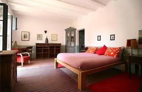 Casa Migdia Guest House Sant Jordi Desvalls